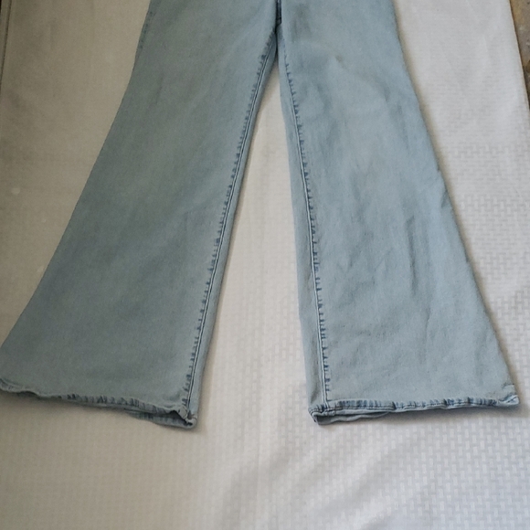 Levi's Classic Ribcage  Blue Wide Leg Jeans - Picture 2 of 10